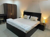 OYO White House Tower