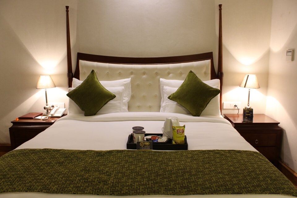 OYO Premium 001 Naini Lake Nainital Resort, Mall Road Nainital, Nainital