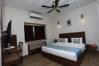 OYO Hotel The Green Majestic