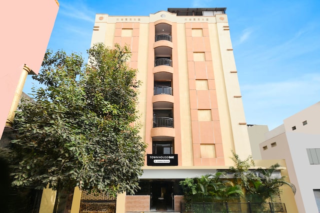 Townhouse OAK Secunderabad Near Railway Station Formerly Hotel Brahma