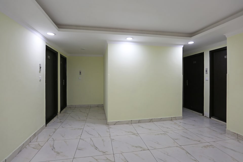 Hotel O Lime Wood , Dehradun Railway Station, Dehradun