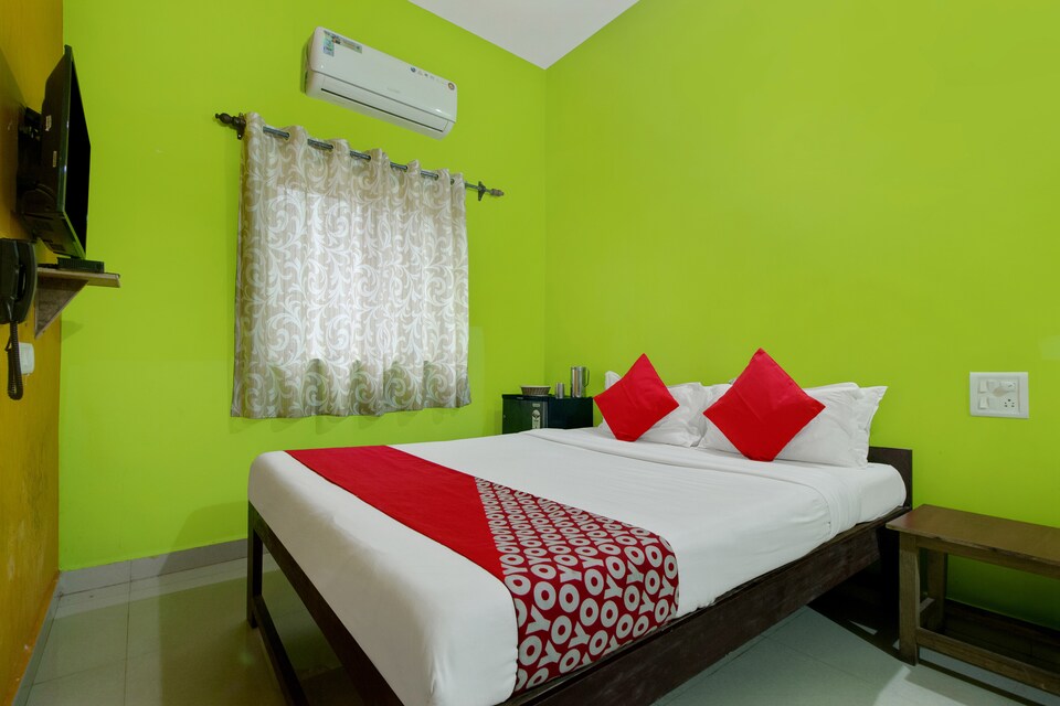 OYO 10577 Hotel Krishna, Baga Goa, Goa