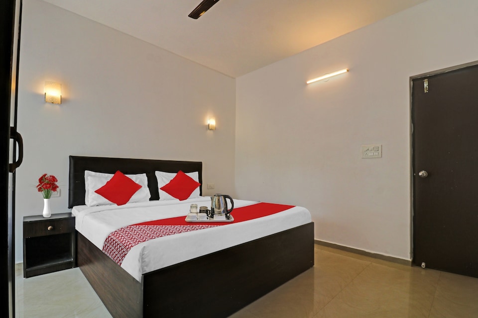 OYO Flagship 88535 Calangute Beach Walk, Calangute Goa, Goa