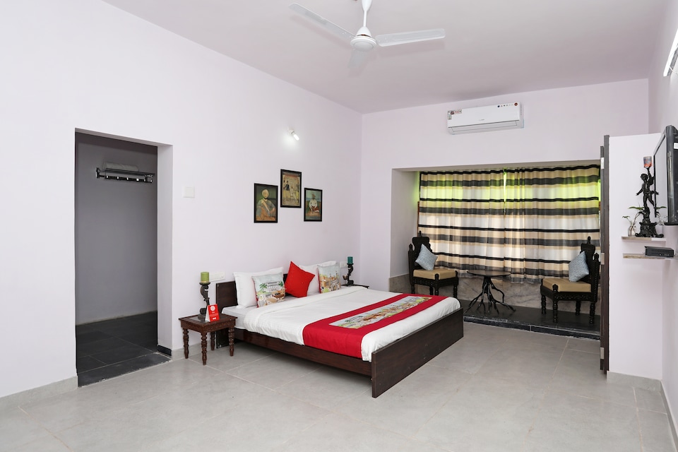 OYO Home 10298 Sukhadia Circle, Fateh Sagar, Udaipur