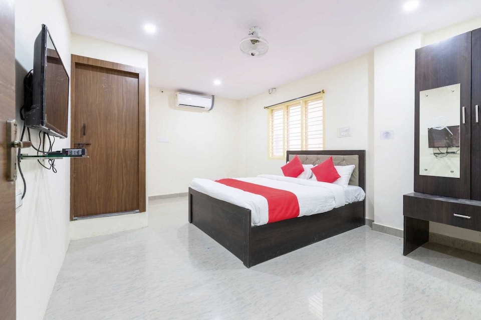 OYO Flagship Hotel Majestic, Hisar, Hisar