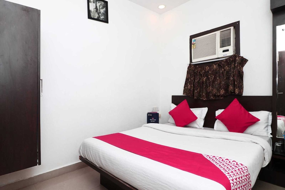 OYO Flagship Hotel Majestic, Hisar, Hisar