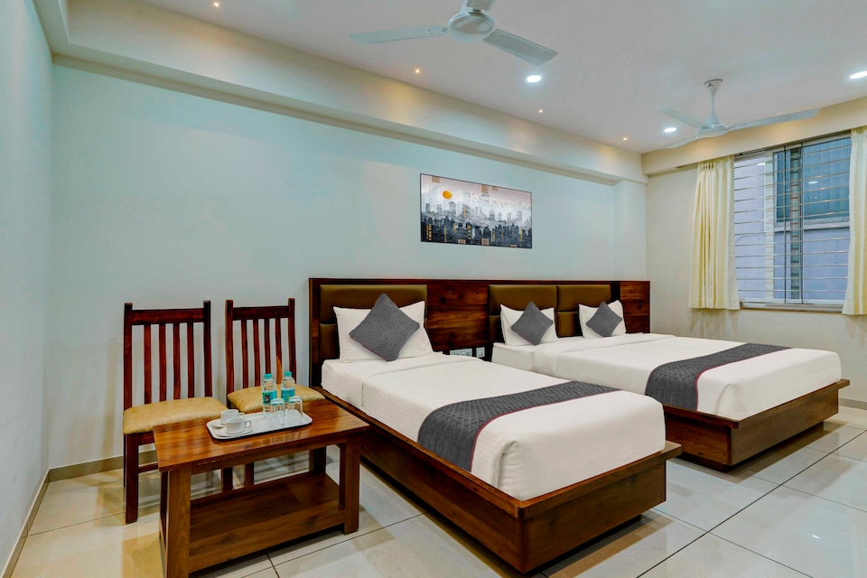 Collection O Vijaya Palace Near Vijayanagar Metro Station, Nagarbhavi Bangalore, Bangalore