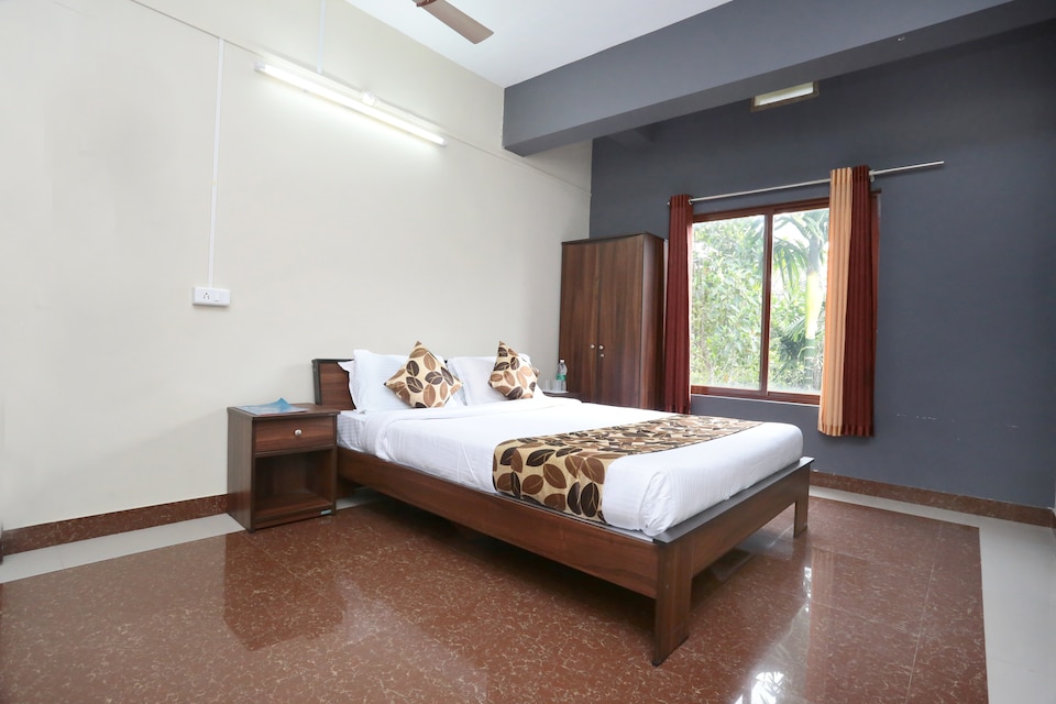 OYO 10387 Edakkal Holiday Home, Sultan Bathery, Wayanad