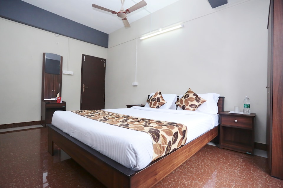 OYO 10387 Edakkal Holiday Home, Sultan Bathery, Wayanad