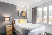 OYO Lake View Paradise Hotel