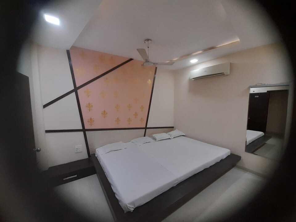 OYO 88707 Silver Oak Vatika, Bhawarkua Indore, Indore