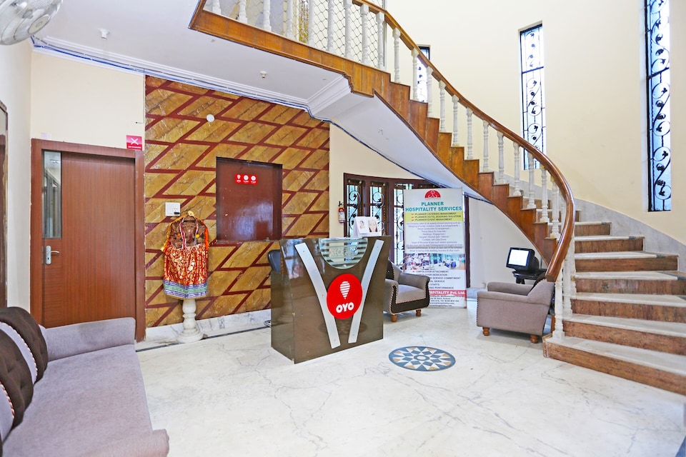 OYO 10510 Village Inn, Nayapalli Bhubaneswar, Bhubaneswar