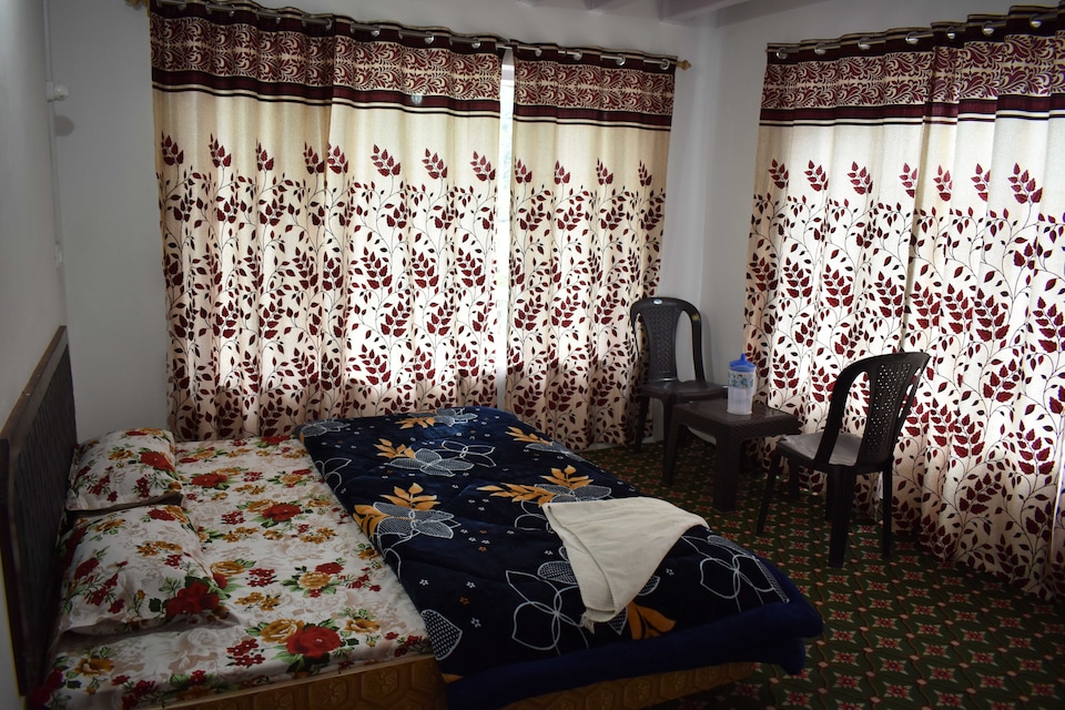 OYO Betab Valley Guest House, Pahalgam Homes, Pahalgam