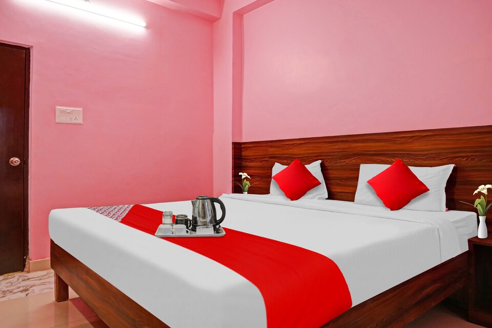 OYO P S Guest House, Godowlia, Varanasi