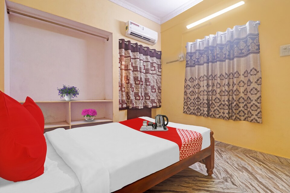 OYO Pratap Guest House, LB Nagar-Uppal, Hyderabad
