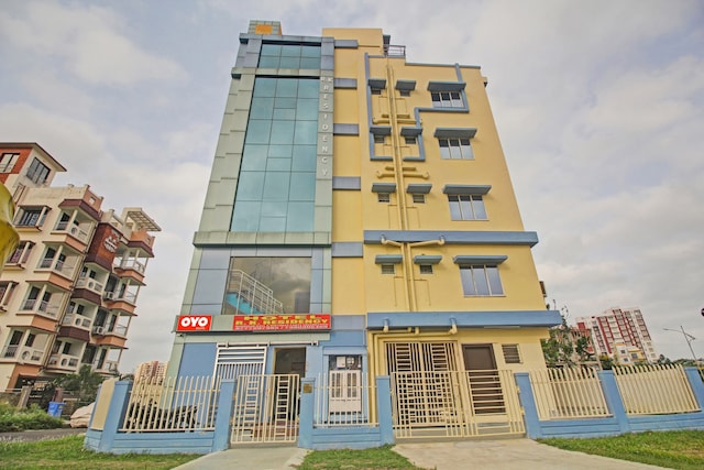 Flagship R K Residency