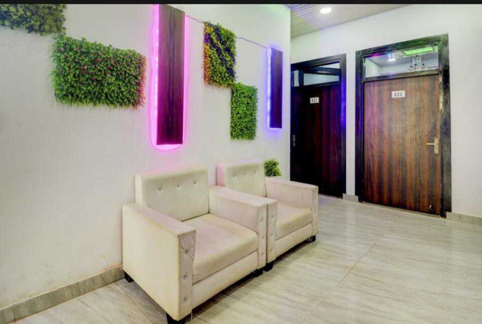 Live on AGR701, Fatehabad Road, Agra