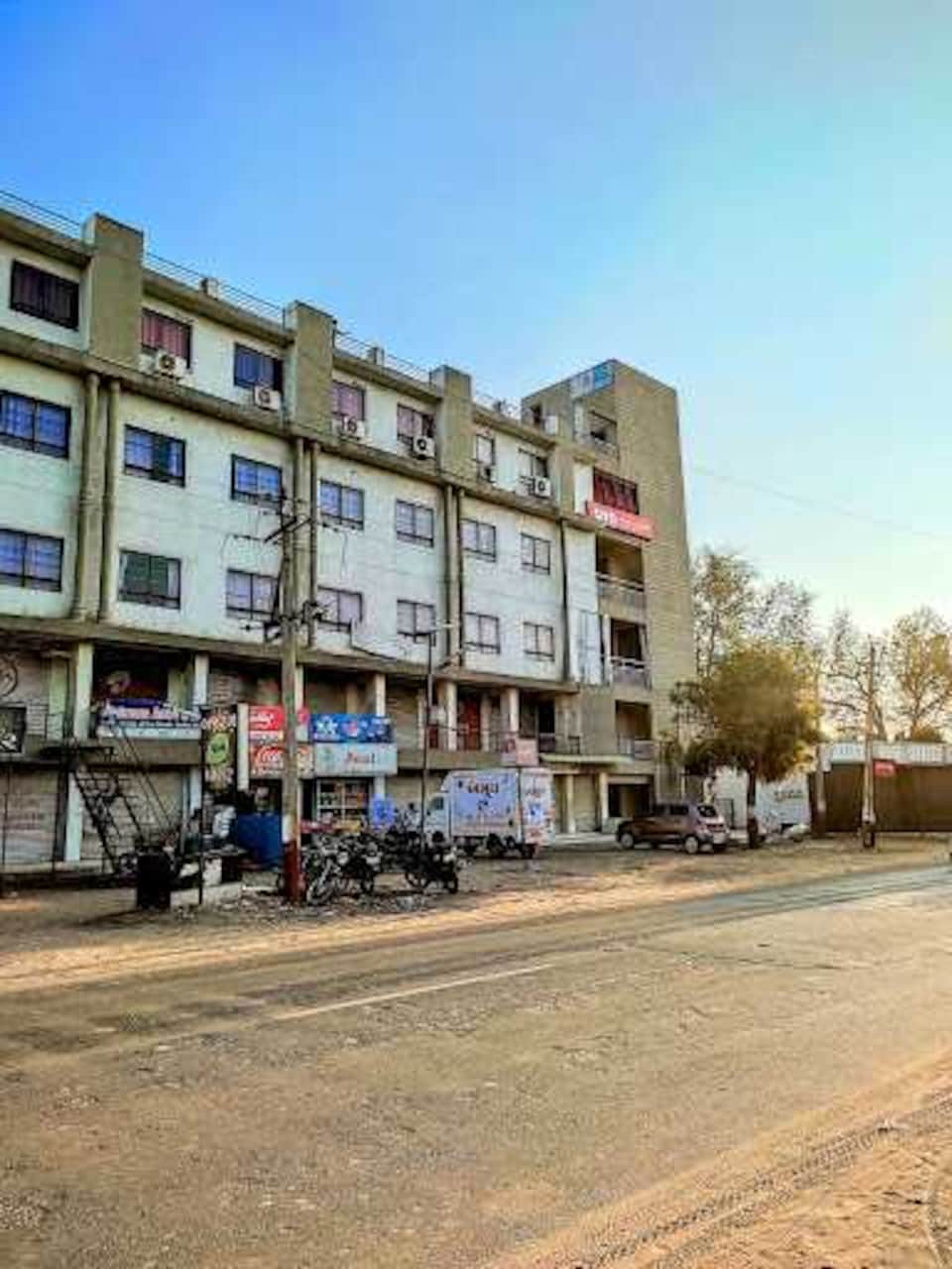 OYO Flagship 88947 Hotel Lucky Inn, Sanand, Ahmedabad