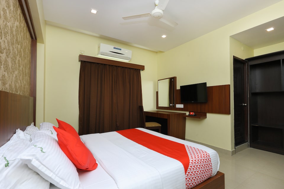 Capital O 10546 Parkway Inn, Siruseri, Chennai