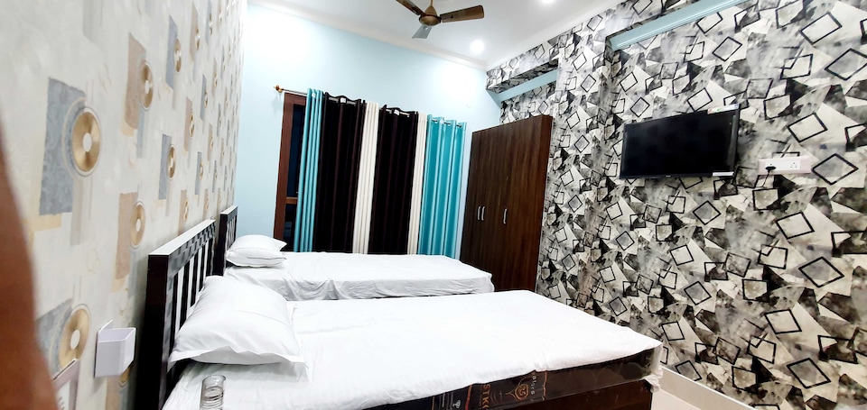 OYO 88987 HOTEL RAJ NIWAS, Kankarbagh Patna, Patna