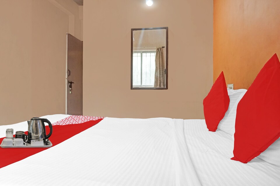 Flagship Adarsh Lodge, Lonavala, Lonavala