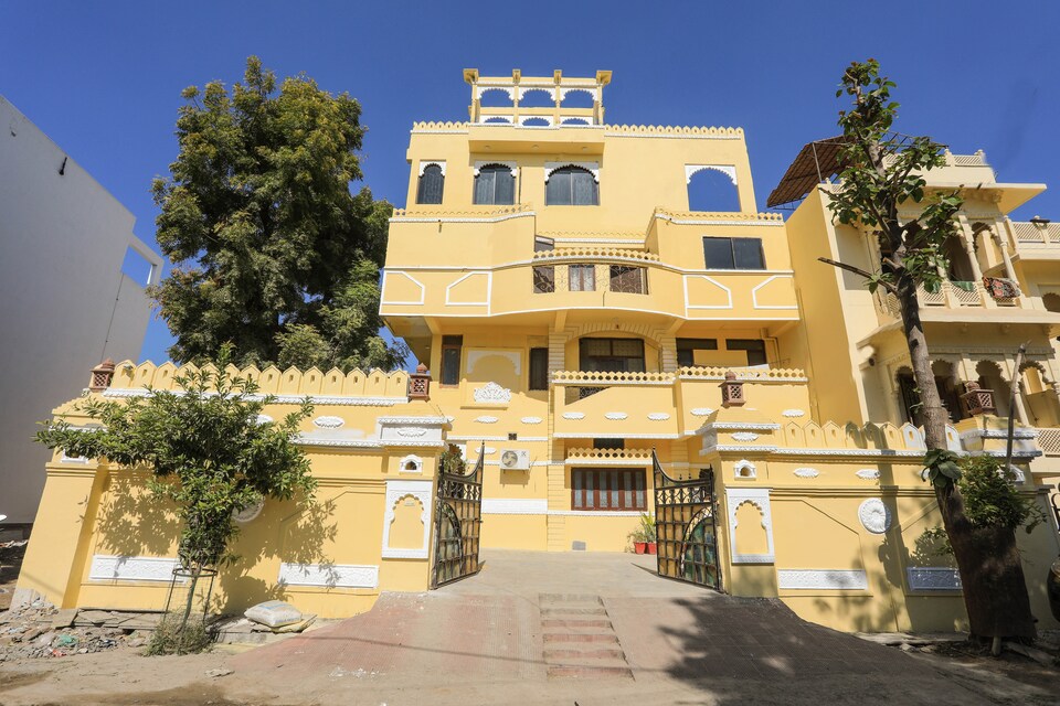 OYO Home 9760 Traditional Villa Near Celebration Mall, Udaipur Central, Udaipur