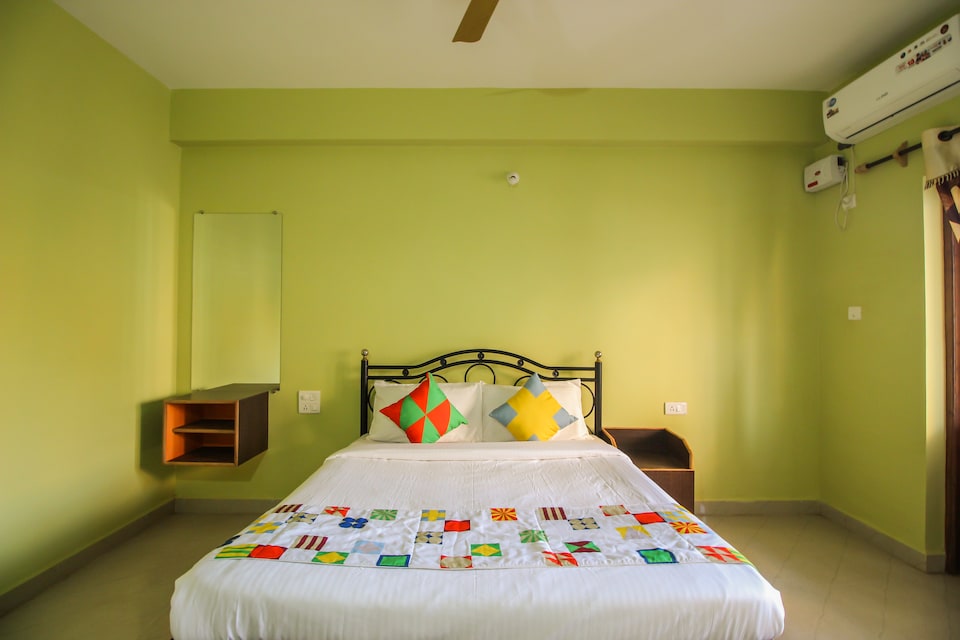 OYO 11076 Home Spacious 2BHK Near Dona Paula, Panjim Goa, Goa