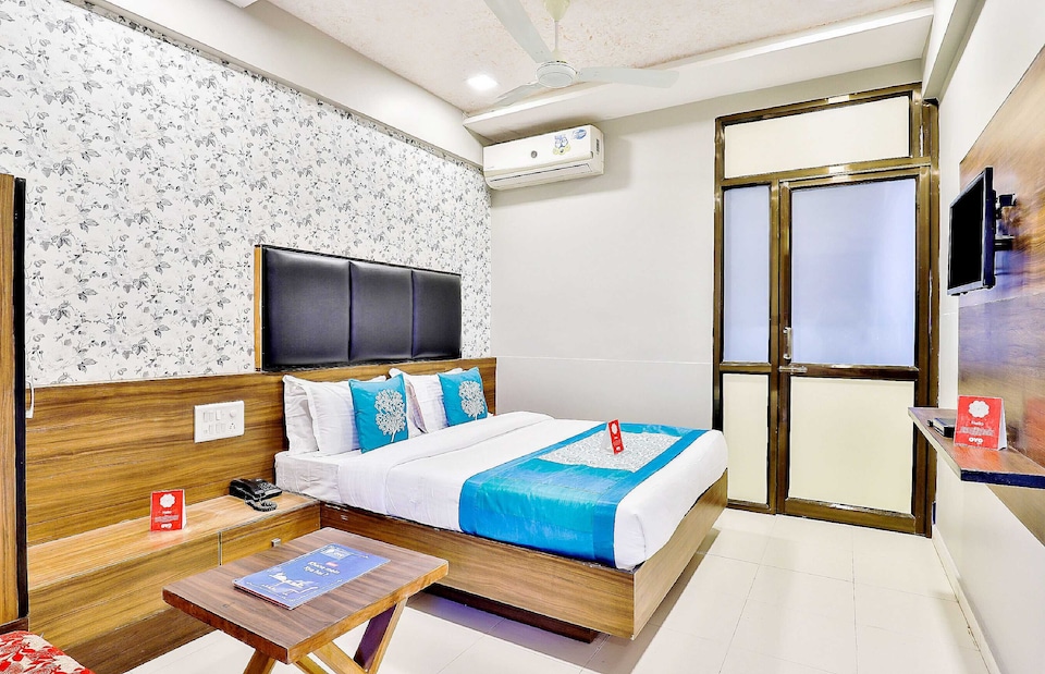 OYO Flagship Hotel Amber, Ahmedabad Railway Station, Ahmedabad
