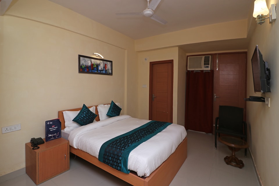 OYO 10664 Aone INN, Noida City Metro, Noida
