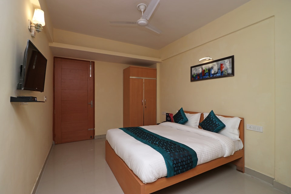 OYO 10664 Aone INN, Noida City Metro, Noida
