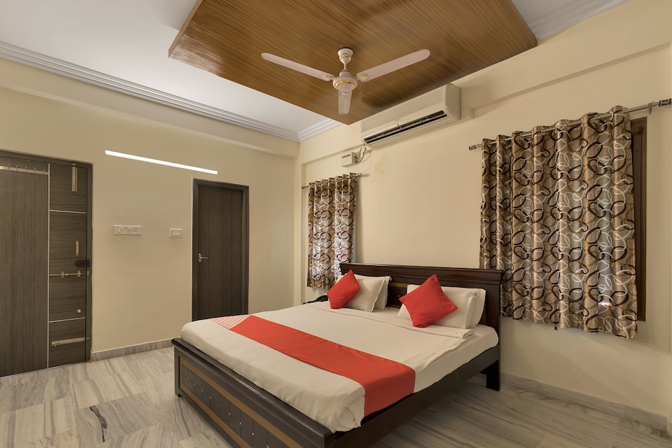 Capital O 10598 Sunrise Castle, Hi-Tech City, Hyderabad
