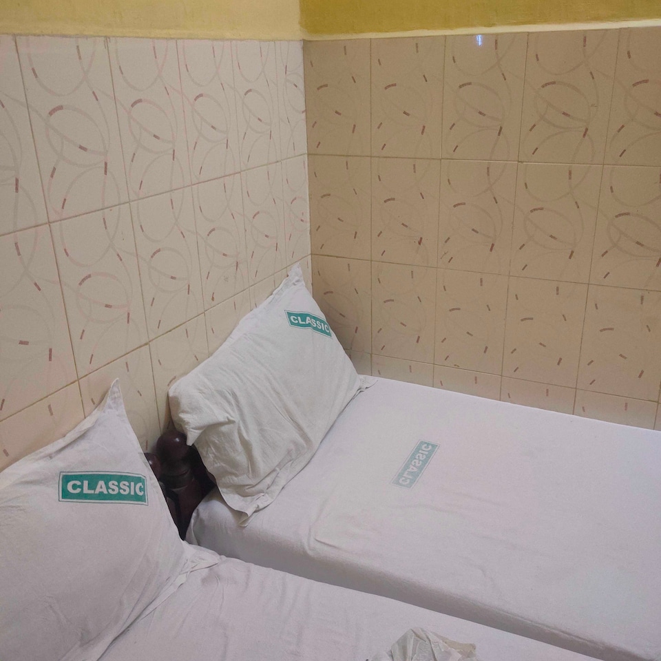 OYO Home Priyansh Rest House, Khadhuli, Khadhuli