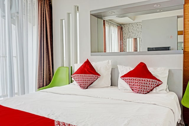 Capital O 91215 Paysroom Tower Altiz