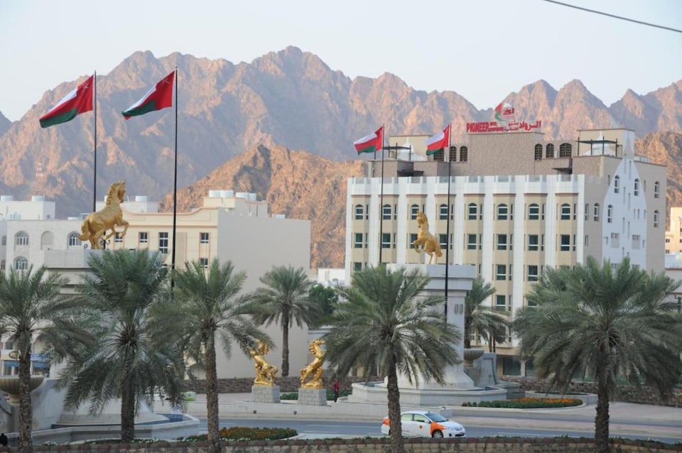 OYO 136 Pioneer Hotel Apartments , Ruwi Muscat, Muscat