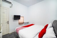 OYO 91220 Infinite Residence 