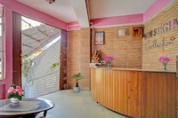 Hotel O Himsikha