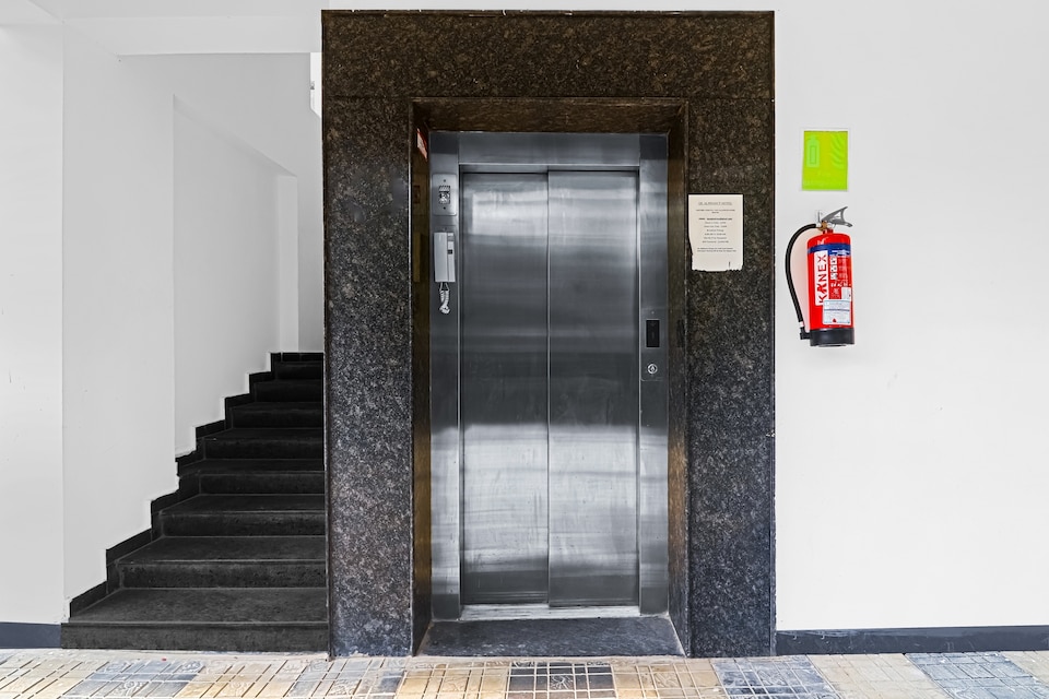 Hotel O Royal Stay , Manikonda, Hyderabad