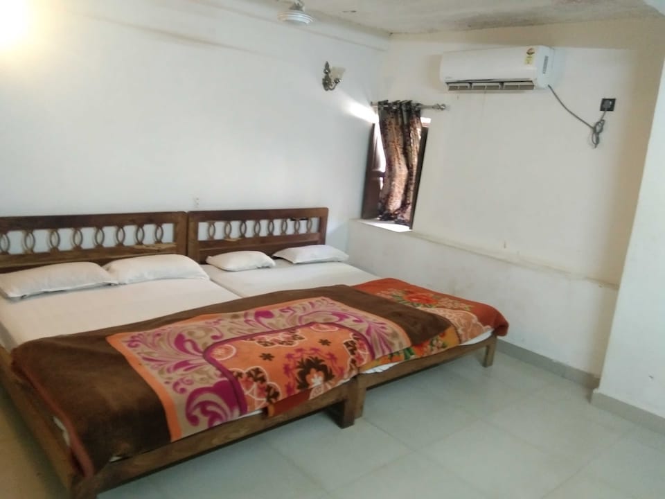 OYO Home Hotel Desert View Jaisalmer, Home Jaisalmer, Book ₹982 OYO