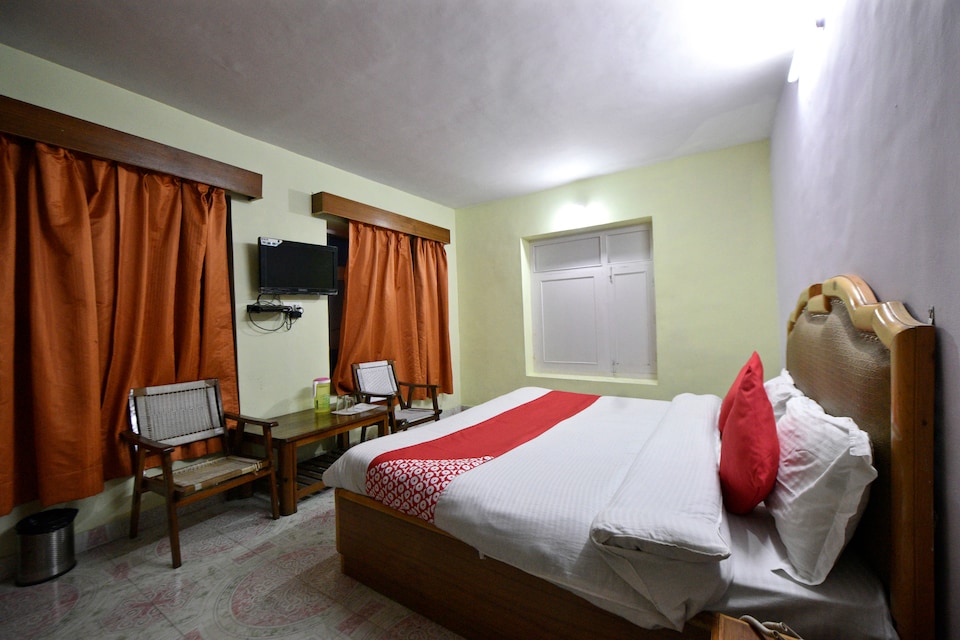 OYO 10268 New Manali INN, Naggar Road, Manali