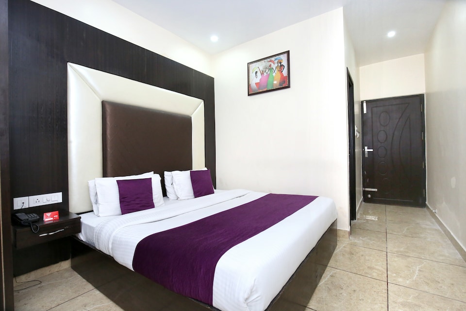 OYO Hotel Ds Regency, Amritsar Bus Stand, Amritsar