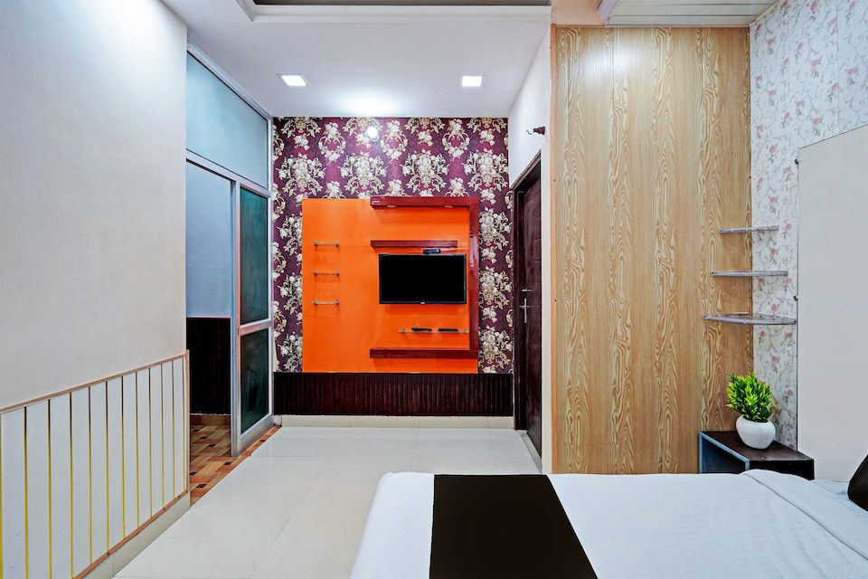 OYO Home Rajawat Home, Sahastradhara Road, Dehradun