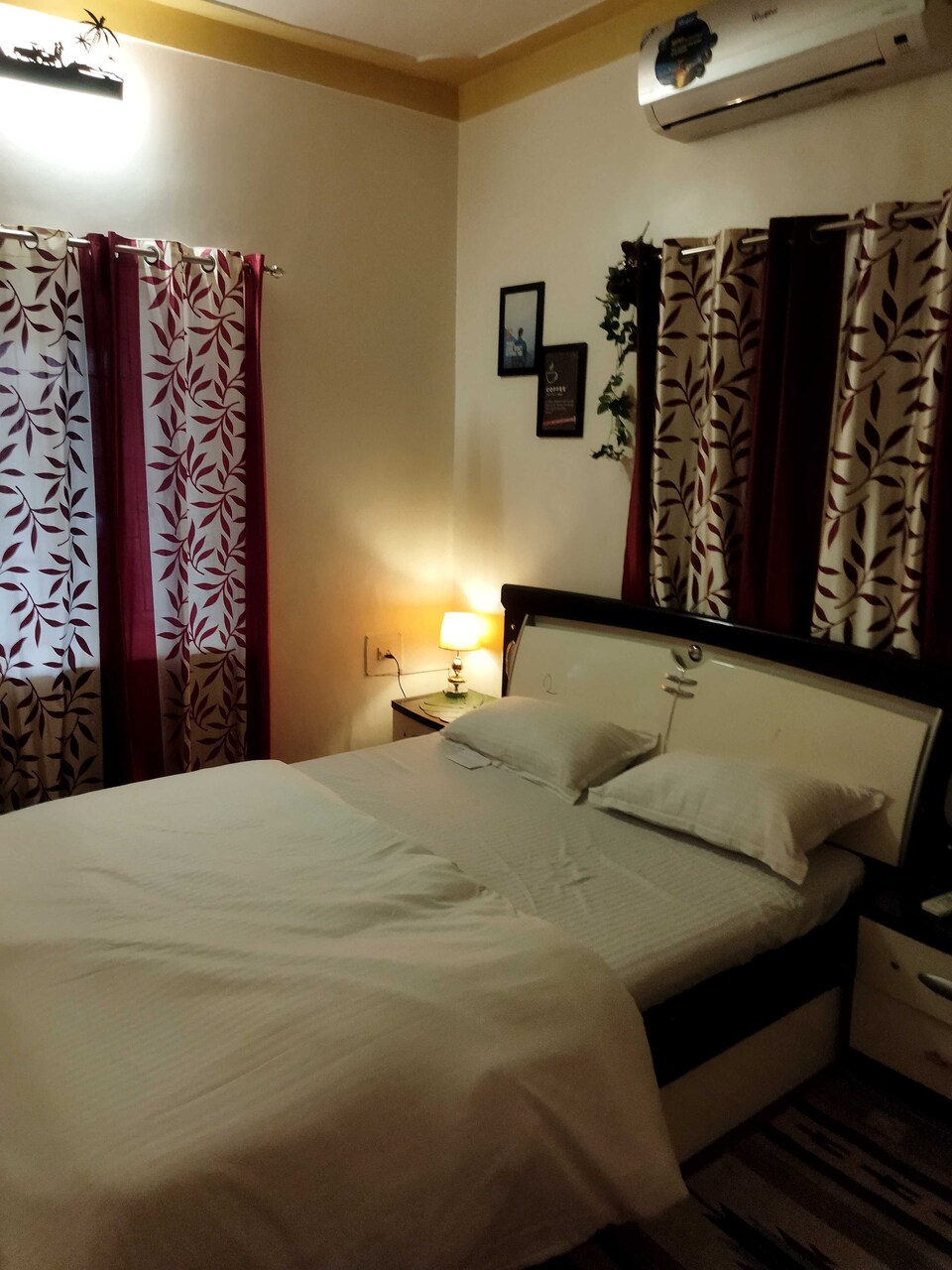 POP 89163 Blue Diamond Guest House, Viman Nagar, Pune