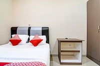 OYO 91269 R&s Living Residence