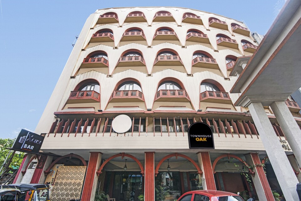 Townhouse OAK Hotel Pal Palace, Bus Stand Nagpur, Nagpur