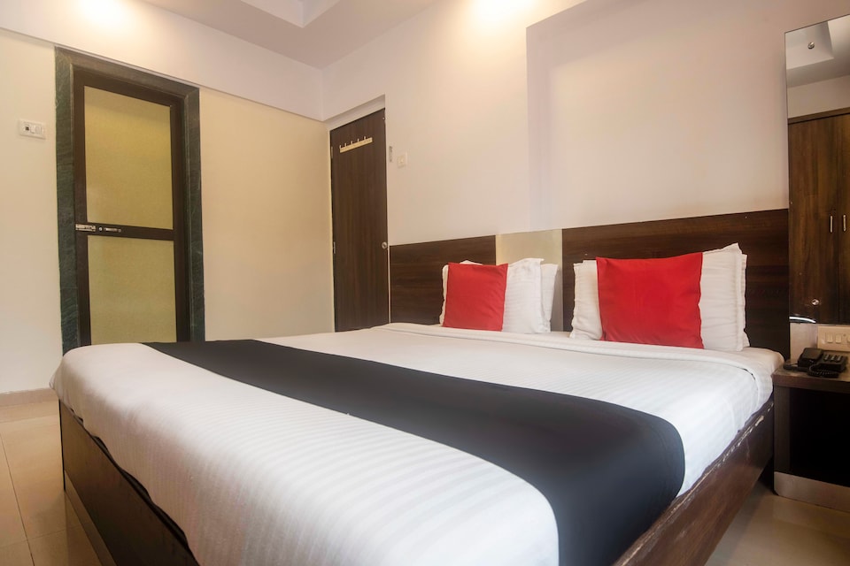 Capital O MUM141 Daisy Residency, Mumbai SEEPZ, Mumbai