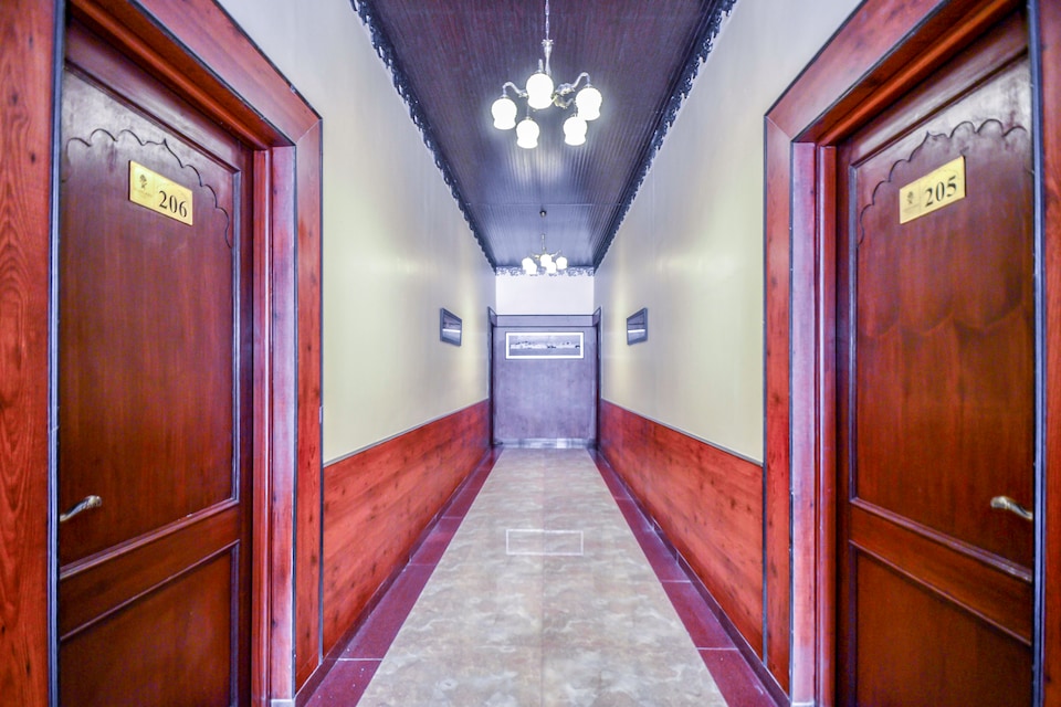 Capital O 10705 Vijaygarh Palace, Fateh Sagar, Udaipur