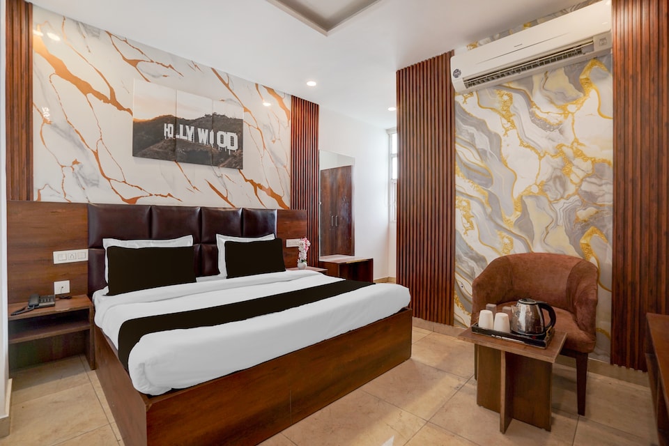 Super Collection O Zirakpur Bus Terminal, Zirakpur, Zirakpur