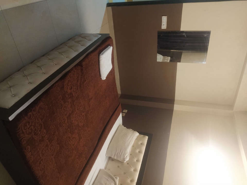 POP My Royal Stays, Greater Kailash Delhi, Delhi