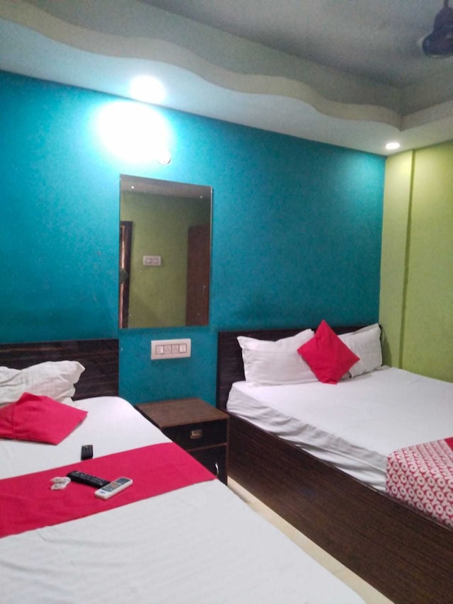 POP Hotel Happy Near Netaji Subhash Chandra Bose International Airport