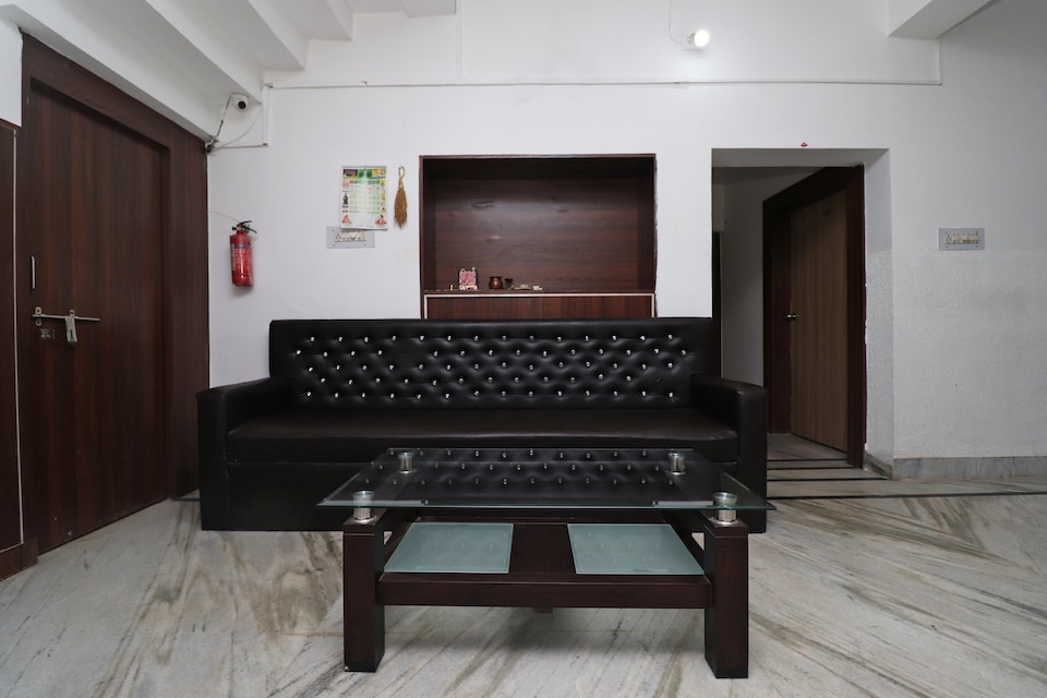 OYO Shivaas Royal, Chandrasekharpur, Bhubaneswar